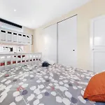 Spacious Sleep 11 With Terrace In Earls Court Ec99