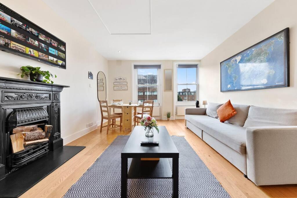 Spacious Sleep 11 With Terrace In Earls Court Ec99 Appartamento Londra