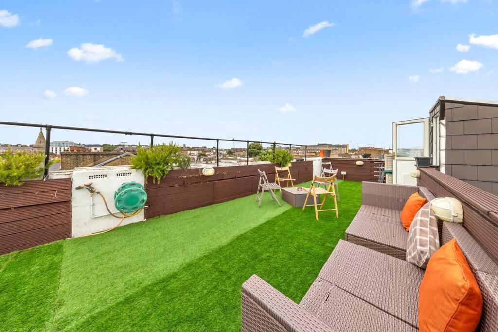 Spacious Sleep 11 With Terrace In Earls Court Ec99 Londra