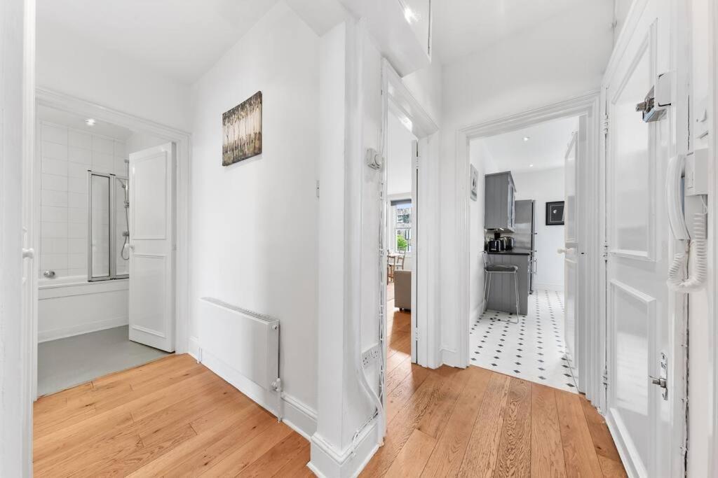 Appartamento Spacious Sleep 11 With Terrace In Earls Court Ec99