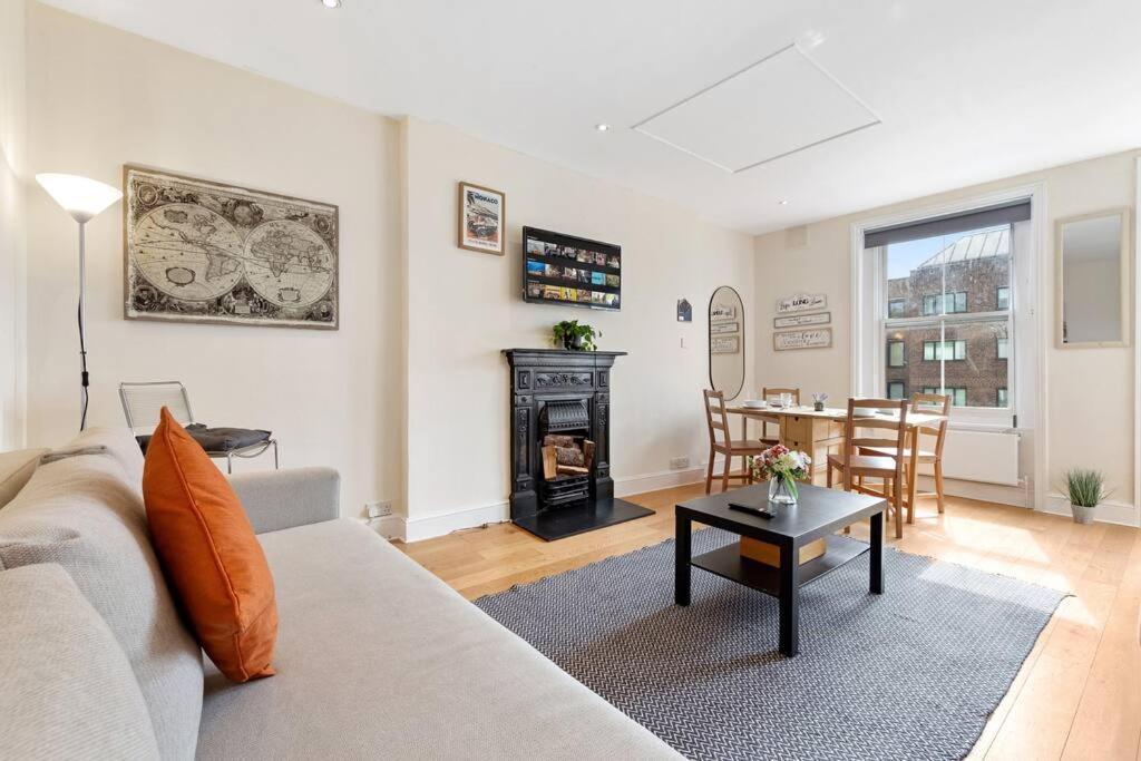 Spacious Sleep 11 With Terrace In Earls Court Ec99 Londra